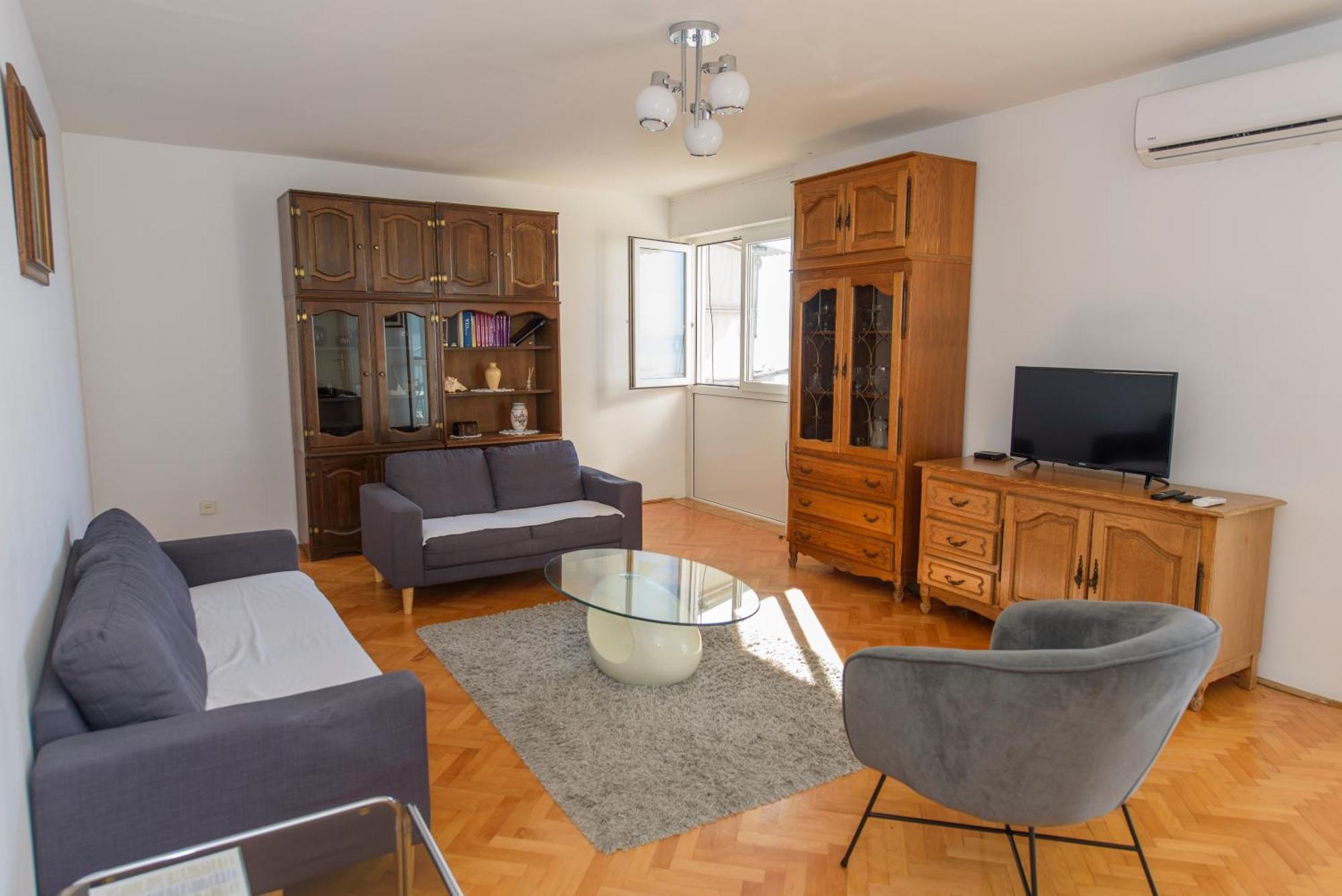 Sunny Apartment Omiš Eksteriør billede