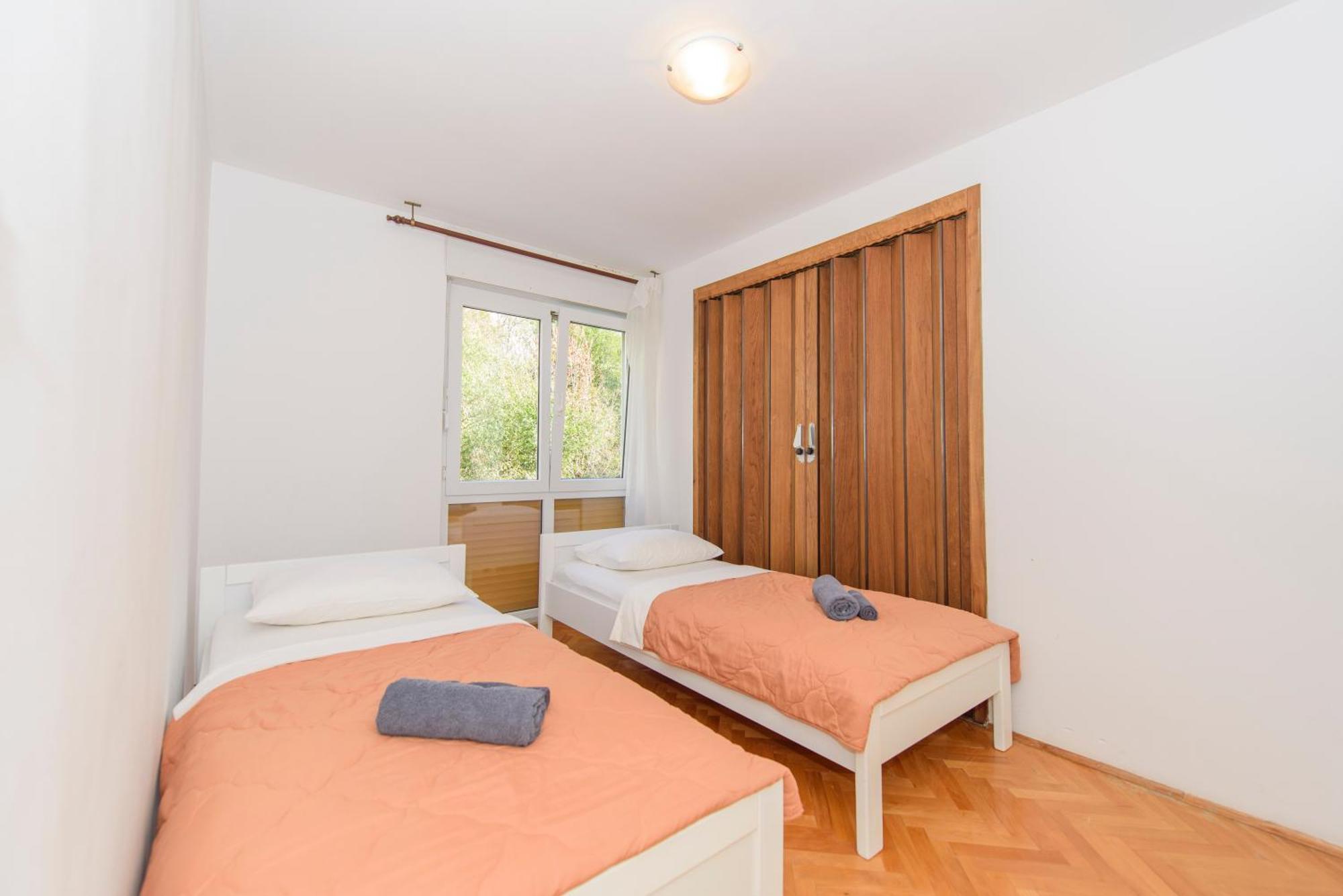 Sunny Apartment Omiš Eksteriør billede